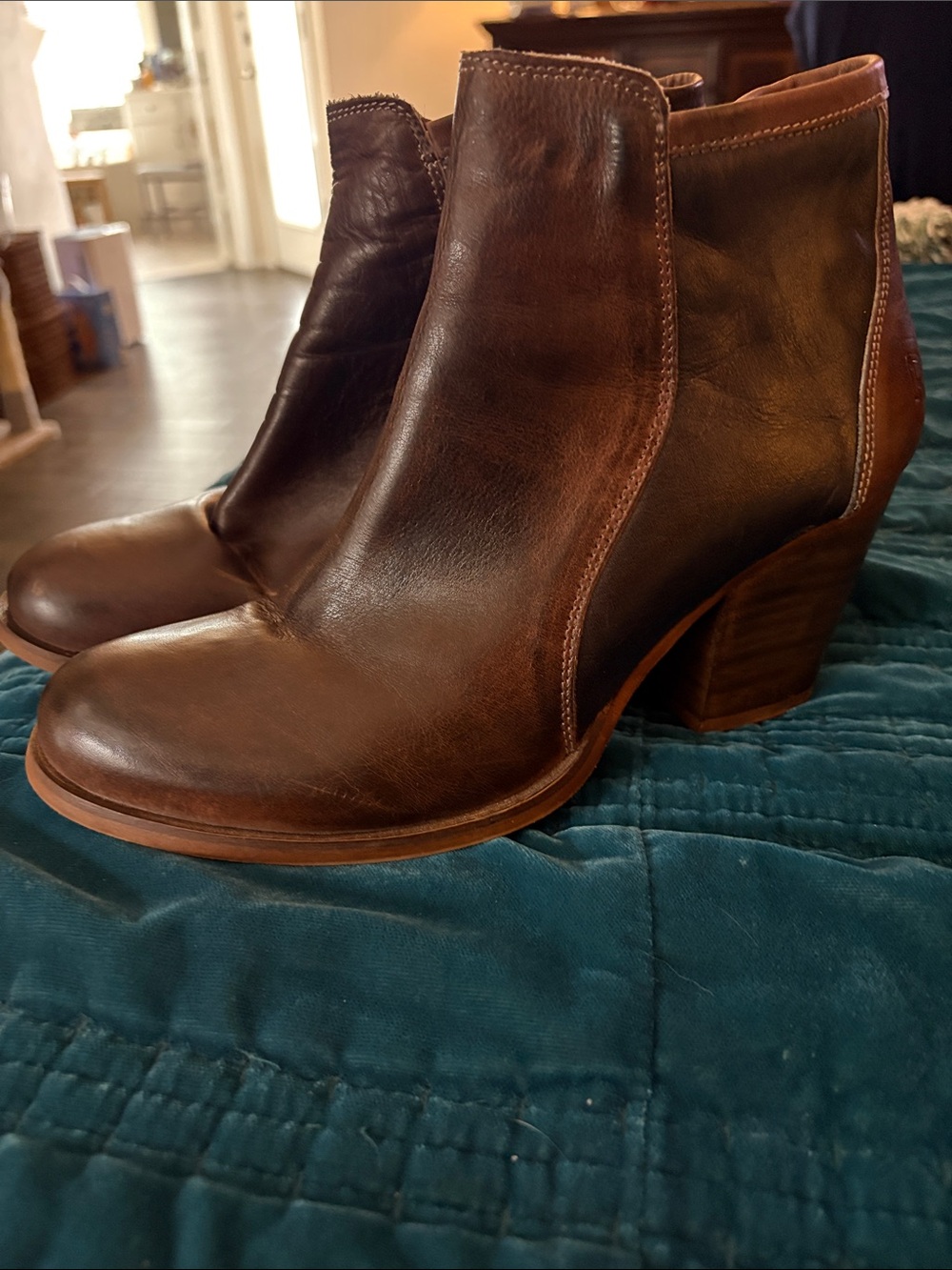 Roan Tak Rustic Carola Size 9/40 Ankle Boots 2 tone 3" Heel Brown/Black Leather